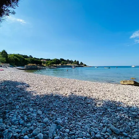 Divina V 150 Meters From The Apartman