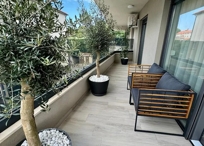 Divina V 150 Meters From The * Pula