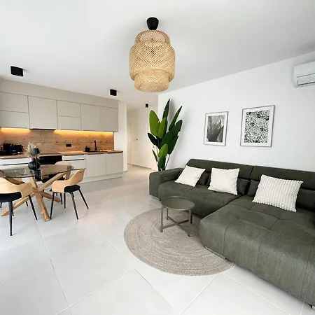 Lejlighed Divina V 150 Meters From The *
